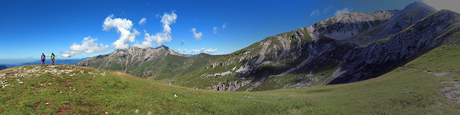 Sentiero dei fiori , avvio sent. 244 da poco sopra Capanna 2000